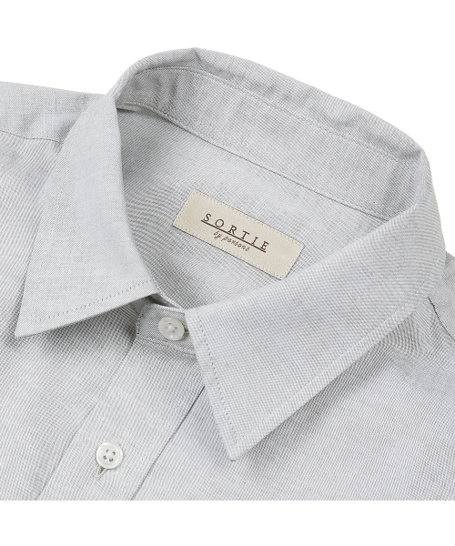 sortie(ソルティ)の「440 Essential Comfort Oxford Shirts (Natural Gray)(シャツ/ブラウス・メンズ・その他・MEDIUM/X-LARGE/LARGE)」の2枚目の写真