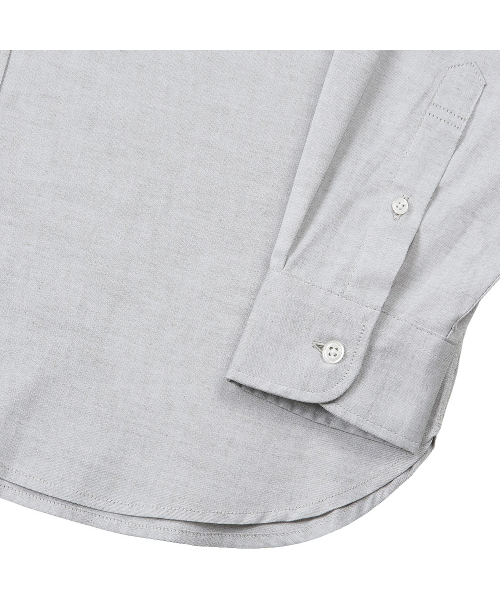 sortie(ソルティ)の「440 Essential Comfort Oxford Shirts (Natural Gray)(シャツ/ブラウス・メンズ・その他・MEDIUM/X-LARGE/LARGE)」の4枚目の写真