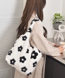 VIBGYOR Women | 【float】もこもこ デイジー柄 花柄 ファー トートバッグ(トートバッグ)