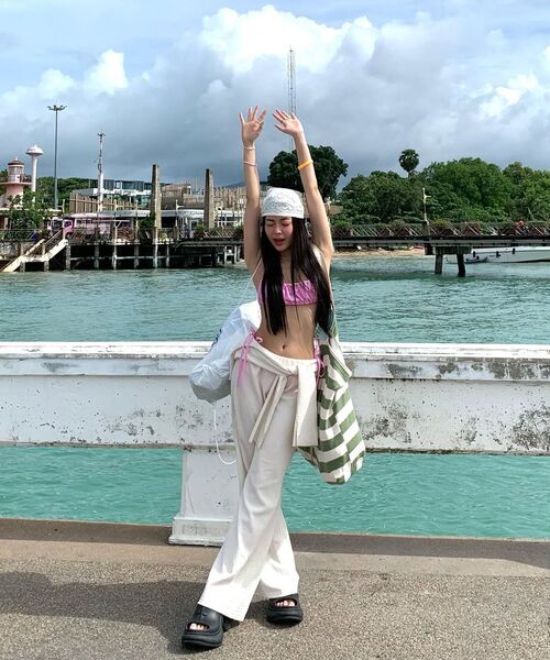 NAKED SURF CLUB(ネイキッドサーフクラブ)の「ソルティストライプビッグバッグ (カーキ)(ショルダーバッグ・レディース・グリーン・FREE)」の7枚目の写真