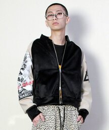 DEMARC（ドゥマーク）の「ストリートグラフィックベロアボンディングライダージャケットベージュ（ライダースジャケット）」