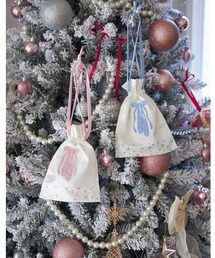 tocco closet（トッコ　クローゼット）の「バレエシューズ刺繍×フラワーリボンプリント巾着ポーチ（ポーチ）」