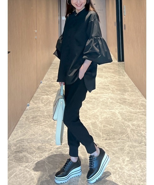 Day and Grade（デイアンドグレイド）の「【Shihoセレクト】ボリュームスリーブシャツ（シャツ/ブラウス・レディース・ブラック・FREE）」の6枚目の写真