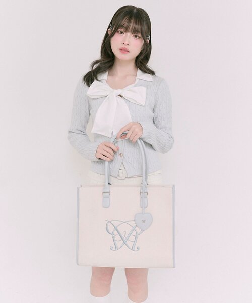 OLIVE des OLIVE（オリーブデオリーブ）の「Aimerianejoieハートミラーチャーム付きトート（トートバッグ・レディース・ブラウン/ベージュ/アイボリー/ブラック/サックスブルー/グレイッシュベージュ・FREE）」の6枚目の写真