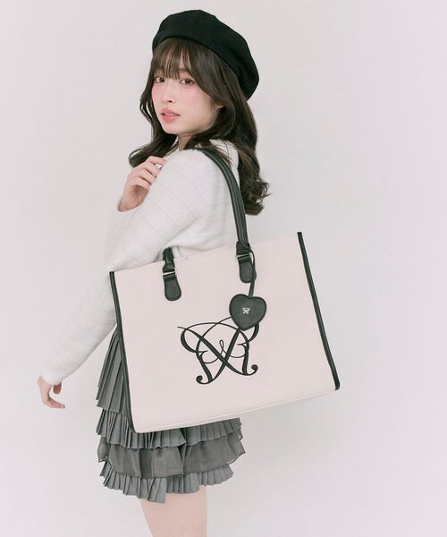 OLIVE des OLIVE（オリーブデオリーブ）の「Aimerianejoieハートミラーチャーム付きトート（トートバッグ・レディース・ブラウン/ベージュ/アイボリー/ブラック/サックスブルー/グレイッシュベージュ・FREE）」の10枚目の写真