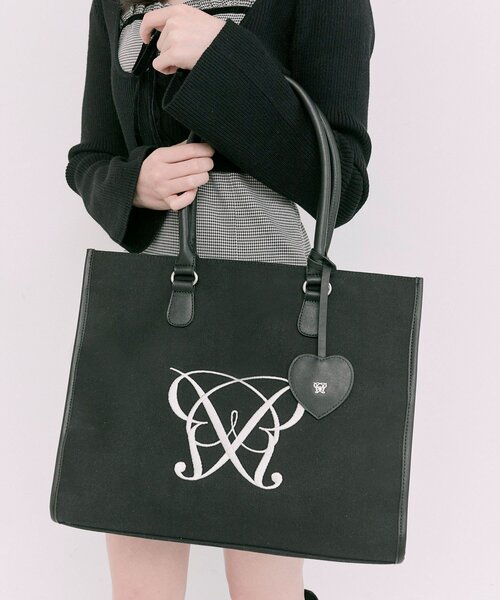 OLIVE des OLIVE（オリーブデオリーブ）の「Aimerianejoieハートミラーチャーム付きトート（トートバッグ・レディース・ブラウン/ベージュ/アイボリー/ブラック/サックスブルー/グレイッシュベージュ・FREE）」の17枚目の写真