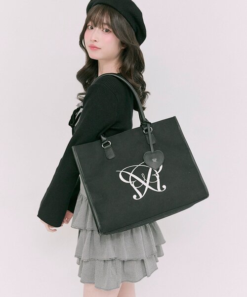 OLIVE des OLIVE（オリーブデオリーブ）の「Aimerianejoieハートミラーチャーム付きトート（トートバッグ・レディース・ブラウン/ベージュ/アイボリー/ブラック/サックスブルー/グレイッシュベージュ・FREE）」の18枚目の写真