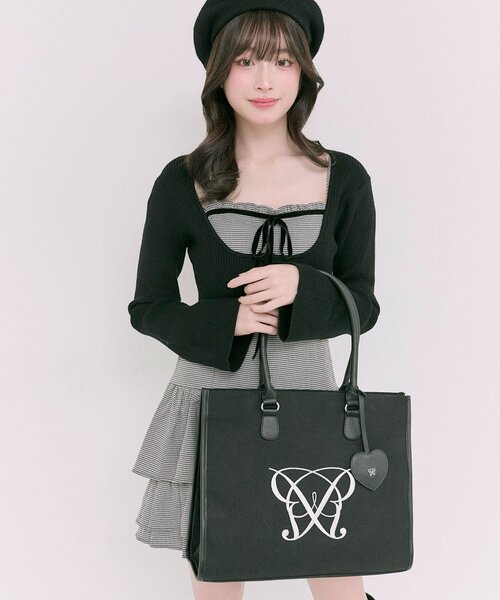 OLIVE des OLIVE（オリーブデオリーブ）の「Aimerianejoieハートミラーチャーム付きトート（トートバッグ・レディース・ブラウン/ベージュ/アイボリー/ブラック/サックスブルー/グレイッシュベージュ・FREE）」の19枚目の写真