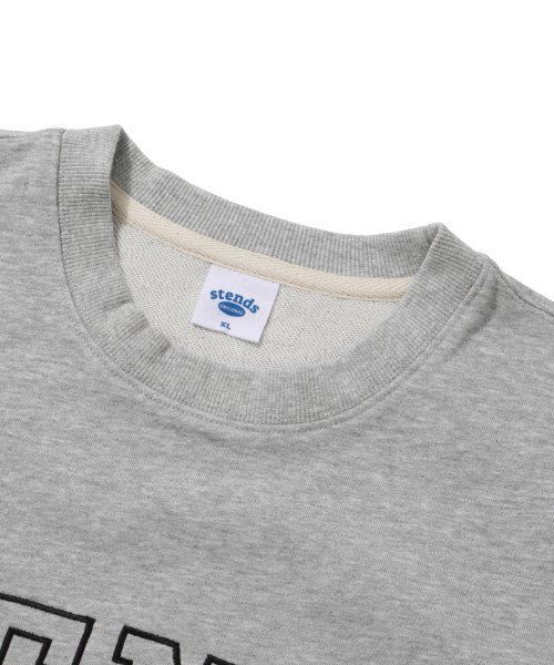 STENDS（ステンズ）の「[M~4XL] オリジナルストロークロゴクルーネック_グレー（スウェット・レディース・その他・XX-LARGE/XXX-LARGE/MEDIUM/X-LARGE/XXXX-LARGE/LARGE）」の4枚目の写真