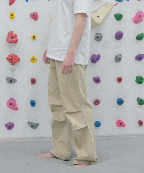 Banding Parachute Climbing Pants Beige