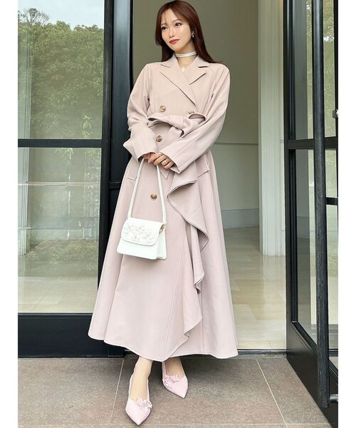 RESEXXY（リゼクシー）の「カスケードフレアロングコート（トレンチコート・レディース・ベージュ/アイボリー/ブルー・FREE）」の11枚目の写真