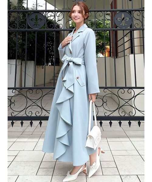 RESEXXY（リゼクシー）の「カスケードフレアロングコート（トレンチコート・レディース・ベージュ/アイボリー/ブルー・FREE）」の16枚目の写真