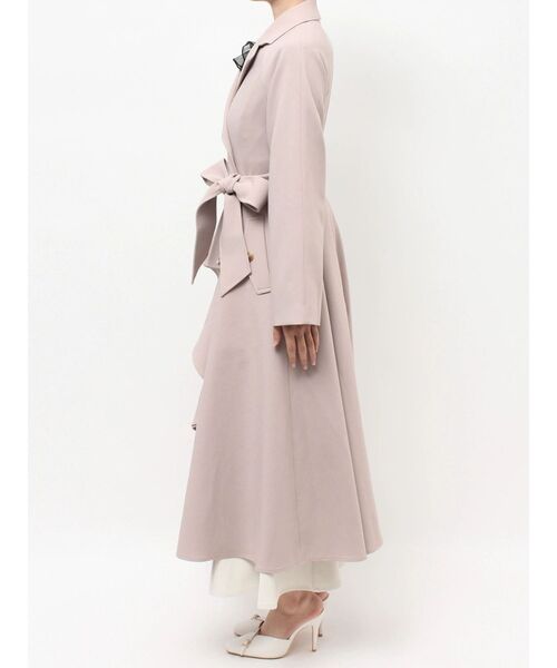 RESEXXY（リゼクシー）の「カスケードフレアロングコート（トレンチコート・レディース・ベージュ/アイボリー/ブルー・FREE）」の22枚目の写真