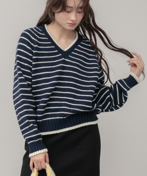 FOXEY NEWYORK　ボーダー ニットセーター【オフホワイト× ネイビー】 セール】Vネックボーダーニットトップス / ネイビー アイボリー