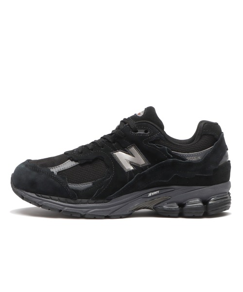 NEW BALANCE(ニューバランス)の「2002 U20023MB(スニーカー・メンズ・ブラック・27.5cm/27.0cm/26.5cm/26.0cm/30.0cm/29.0cm/28.5cm/28.0cm/25.5cm/25.0cm/24.5cm/24.0cm/23.5cm/23.0cm/22.5cm)」の3枚目の写真