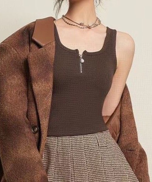 Lace Ladies（レースレディース）の「ハーフジップ パール付き ノースリーブ カップ付き タンクトップ（タンクトップ・レディース・ホワイト/グレー/チャコールグレー/ブラック/ブラウン・FREE）」の5枚目の写真