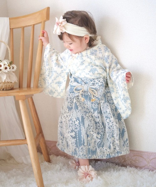 SweetMommy（スウィートマミー）の「2ピース ベビー袴 ロンパース ベビーアクセセット　[ひな祭り] [誕生日 記念日 お食い初め お宮参り]（着物・キッズ・ブルー/ピンク・50-70/80/90）」の2枚目の写真