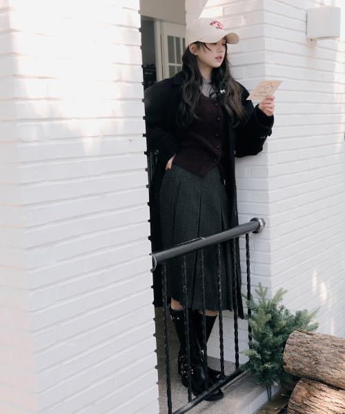 ROLAROLA(ロラロラ)の「WOOL BLENDED PLEATS SKIRT KHAKI(スカート・レディース・カーキ・S/M)」の2枚目の写真