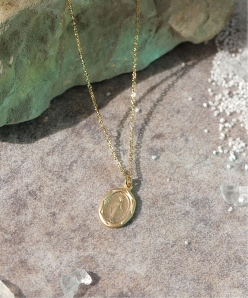 JOURNAL STANDARD relume(ジャーナルスタンダード レリューム)の「《追加》relumeメダイネックレス(ネックレス・レディース・ゴールド・FREE)」の2枚目の写真