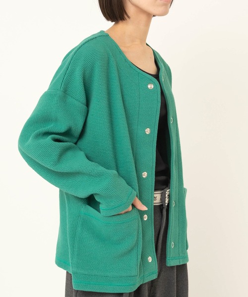 RNA-N（アールエヌエーエヌ）の「M2601 W FACEビッグスナップカーディガン（カーディガン/ボレロ・レディース・グリーン/ブラック/キナリ・FREE）」の3枚目の写真