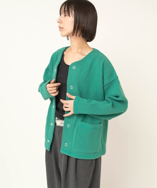 RNA-N（アールエヌエーエヌ）の「M2601 W FACEビッグスナップカーディガン（カーディガン/ボレロ・レディース・グリーン/ブラック/キナリ・FREE）」の13枚目の写真