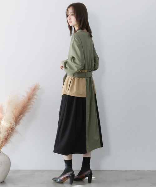 iS ScoLar(イズスカラー)の「561201:花刺繍トレンチコート風 異素材切替ワンピース(ワンピース・レディース・カーキ/ブラック/アイボリー・M)」の6枚目の写真