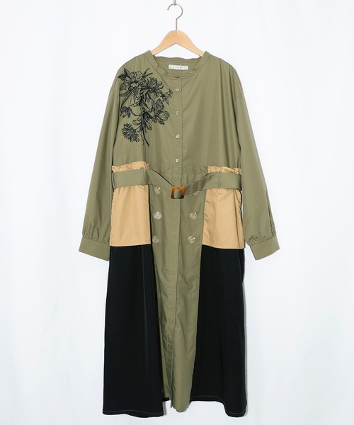 iS ScoLar(イズスカラー)の「561201:花刺繍トレンチコート風 異素材切替ワンピース(ワンピース・レディース・カーキ/ブラック/アイボリー・M)」の17枚目の写真