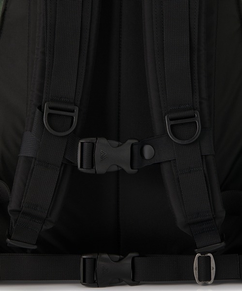 GREGORY(グレゴリー)の「デイパック DAYPACK ボタニカルタペストリー(バックパック/リュック・メンズ・レッド系その他・ONE SIZE)」の7枚目の写真