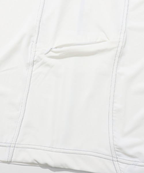 KRIFF MAYER(クリフメイヤー)の「ポケ付きラッシュガード(Tシャツ/カットソー・メンズ・ブラック/グリーン/オフホワイト・X-LARGE/LARGE/MEDIUM)」の8枚目の写真