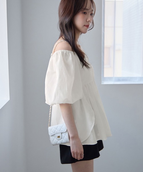 2wayオフショル花柄ペプラムトップス（シャツ/ブラウス）｜CHAN ME