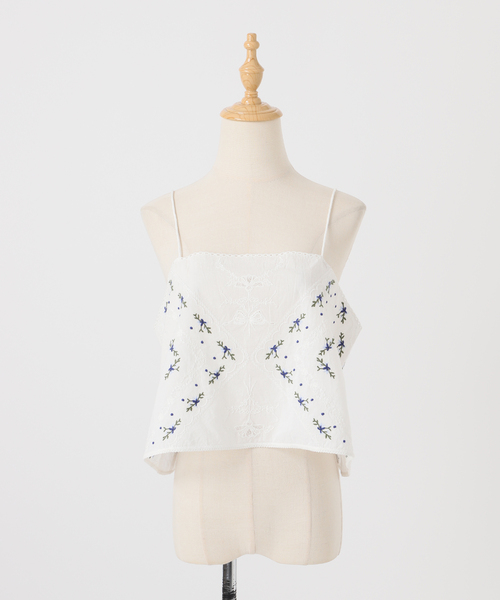 U by SPICK&SPAN(ユーバイスピックアンドスパン)の「フレアシシュウキャミブラウス(シャツ/ブラウス・レディース・ホワイト・FREE)」の18枚目の写真