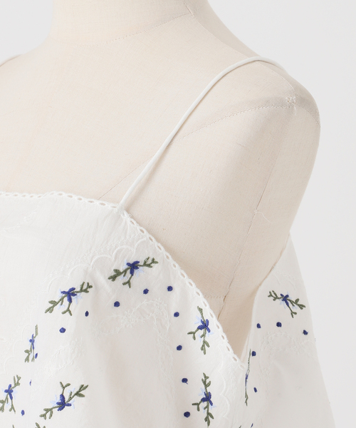 U by SPICK&SPAN(ユーバイスピックアンドスパン)の「フレアシシュウキャミブラウス(シャツ/ブラウス・レディース・ホワイト・FREE)」の21枚目の写真