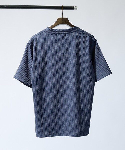 ABAHOUSE GRAY(アバハウスグレイ)の「ヘリンボーン ジャガード 半袖Tシャツ(Tシャツ/カットソー・メンズ・ホワイト/ブラック/グレイッシュブルー/グレイッシュベージュ・46/48)」の7枚目の写真