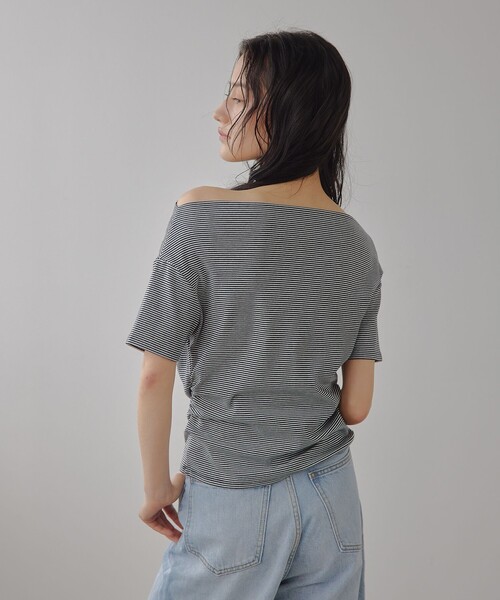 EMMEL REFINES（エメルリファインズ）の「＜EMMEL REFINES＞EM ベアフライス オフショル トップス（Tシャツ/カットソー・レディース・その他1/イエロー・FREE）」の4枚目の写真