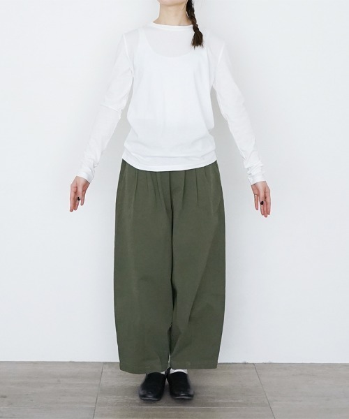 オローネ(オローネ)の「マイアンダーカットソー(Tシャツ/カットソー・レディース・チャコールグレー/オフホワイト/オリーブ・FREE)」の13枚目の写真