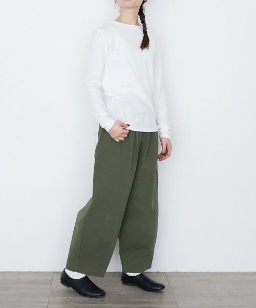 オローネ(オローネ)の「マイアンダーカットソー(Tシャツ/カットソー・レディース・チャコールグレー/オフホワイト/オリーブ・FREE)」の15枚目の写真