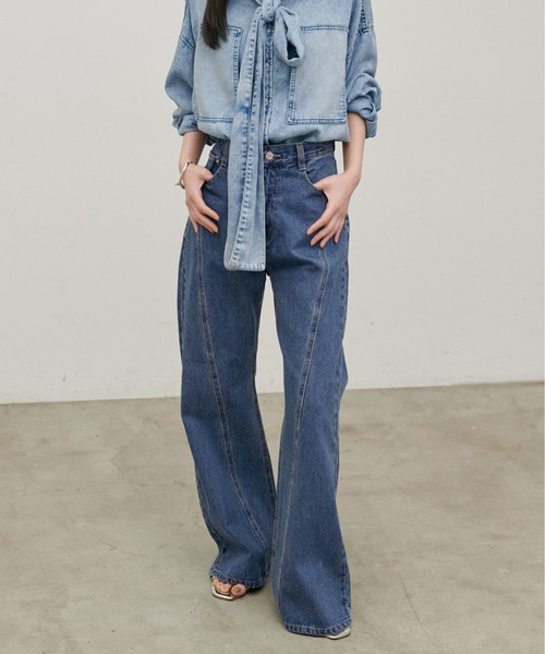 LARUTA（ラルータ）の「【LARUTA】[Web限定]デニムシームフレアパンツ（デニムパンツ・レディース・ブルー/グレー・MEDIUM）」の17枚目の写真