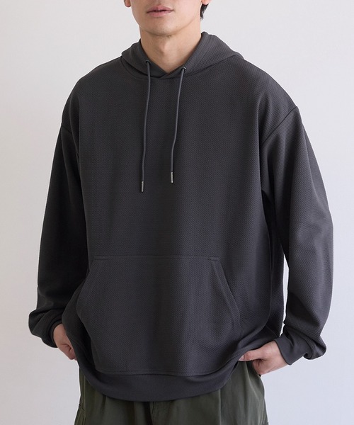 coca(coca)(コカ)の「エンボスワイドプルパーカー(パーカー・メンズ・カーキ/チャコール/ブラック/ライトグレー・XL/M/L)」の3枚目の写真