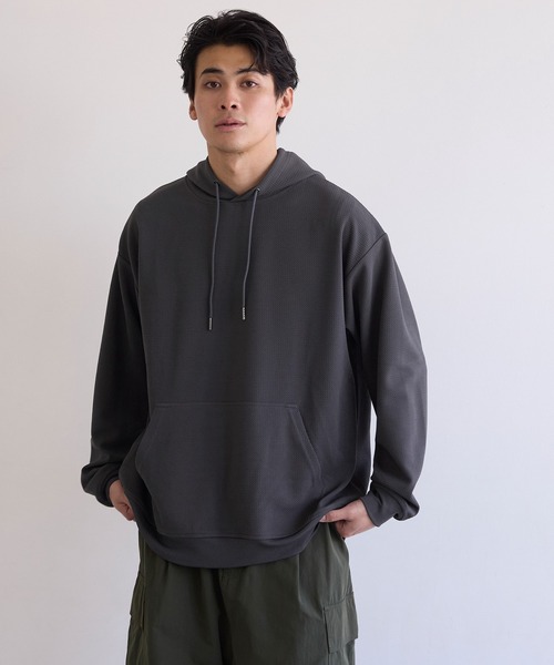 coca(coca)(コカ)の「エンボスワイドプルパーカー(パーカー・メンズ・カーキ/チャコール/ブラック/ライトグレー・XL/M/L)」の17枚目の写真