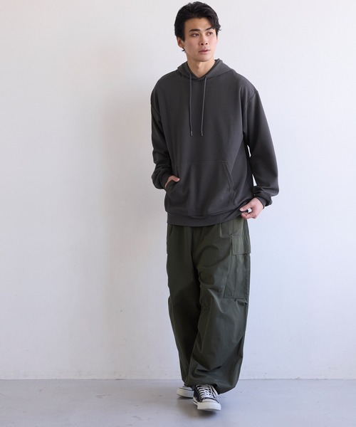 coca(coca)(コカ)の「エンボスワイドプルパーカー(パーカー・メンズ・カーキ/チャコール/ブラック/ライトグレー・XL/M/L)」の20枚目の写真