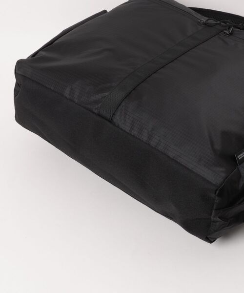 CAMP7（キャンプセブン）の「【CAMP7】2WAYリップストップナイロントートバッグ (軽量 / 耐久性 / ショルダー / デイリーユース)（トートバッグ・メンズ・ブラック/ダークグレー・ONE SIZE）」の3枚目の写真
