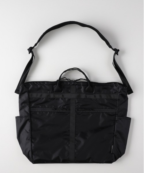 CAMP7（キャンプセブン）の「【CAMP7】2WAYリップストップナイロントートバッグ (軽量 / 耐久性 / ショルダー / デイリーユース)（トートバッグ・メンズ・ブラック/ダークグレー・ONE SIZE）」の2枚目の写真
