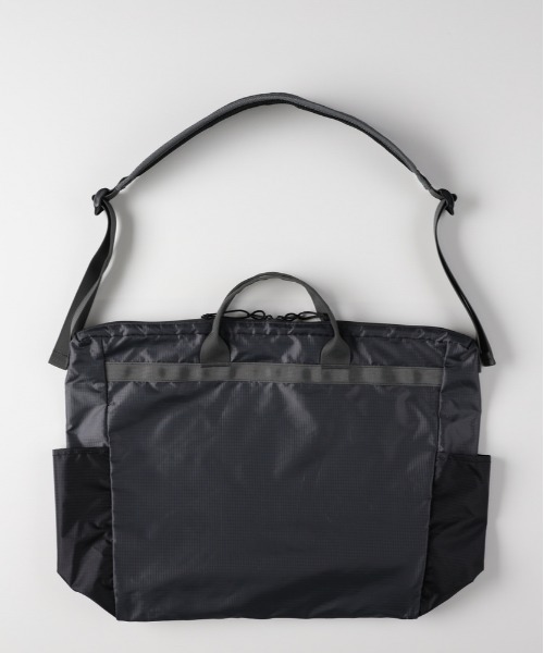 CAMP7（キャンプセブン）の「【CAMP7】2WAYリップストップナイロントートバッグ (軽量 / 耐久性 / ショルダー / デイリーユース)（トートバッグ・メンズ・ブラック/ダークグレー・ONE SIZE）」の5枚目の写真
