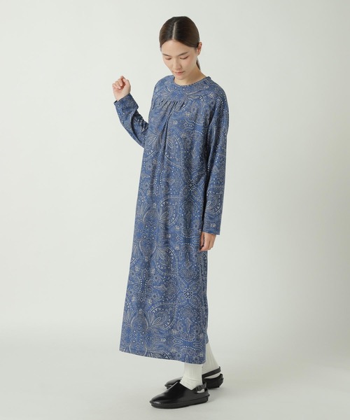 ZUCCa(ズッカ)の「FLORAL SCARF PRINT JERSEY / S(ワンピース・レディース・ブルー/グレー・M size)」の5枚目の写真