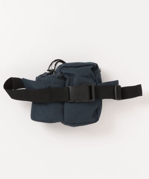 tone（トーン）の「【EVEREST / エベレスト】ショルダーストラップ付き　ボトルバック（ショルダーバッグ・メンズ・ブラック/ネイビー・FREE）」の6枚目の写真
