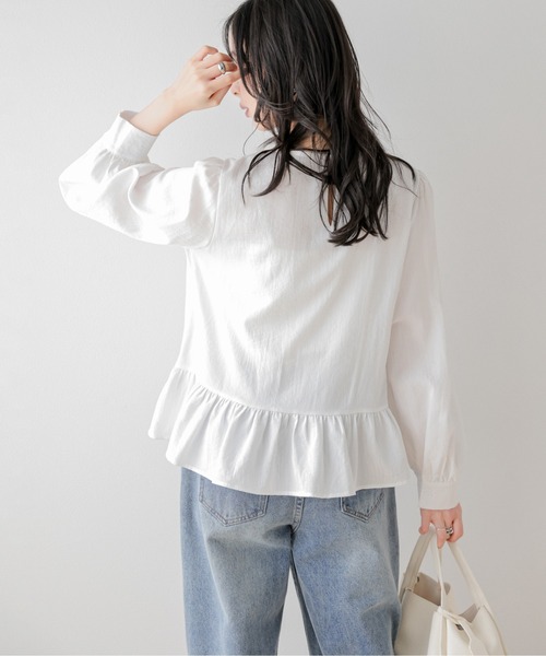 SUGAR BISKET(シュガービスケット)の「レース×ピンタックペプラムブラウス(シャツ/ブラウス・レディース・ブラック/ホワイト・フリー)」の5枚目の写真
