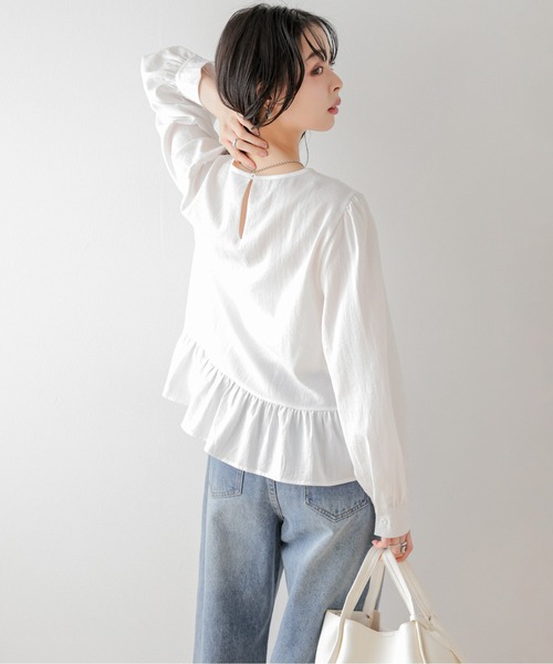 SUGAR BISKET(シュガービスケット)の「レース×ピンタックペプラムブラウス(シャツ/ブラウス・レディース・ブラック/ホワイト・フリー)」の6枚目の写真