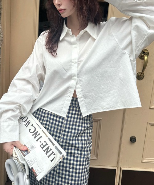 WILLFULLY(ウィルフリー)の「compact length cotton twill SH(シャツ/ブラウス・レディース・ホワイト/ブルー/ピンクベージュ・FREE)」の2枚目の写真