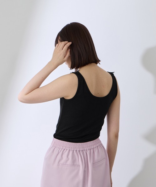 QUEENS COURT(クイーンズコート)の「レースパーツデュアルフェイスタンクトップ(Tシャツ/カットソー・レディース・オフホワイト/ブラック・M)」の10枚目の写真