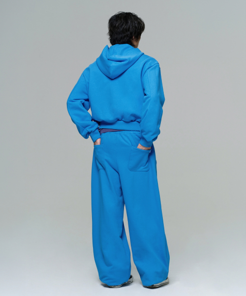 ERA(エラ)の「UNISEX ERA OVERSIZED HOODED ZIP-UP - CAPRI BLUE(パーカー・レディース・ライトブルー・LARGE/MEDIUM/SMALL)」の8枚目の写真